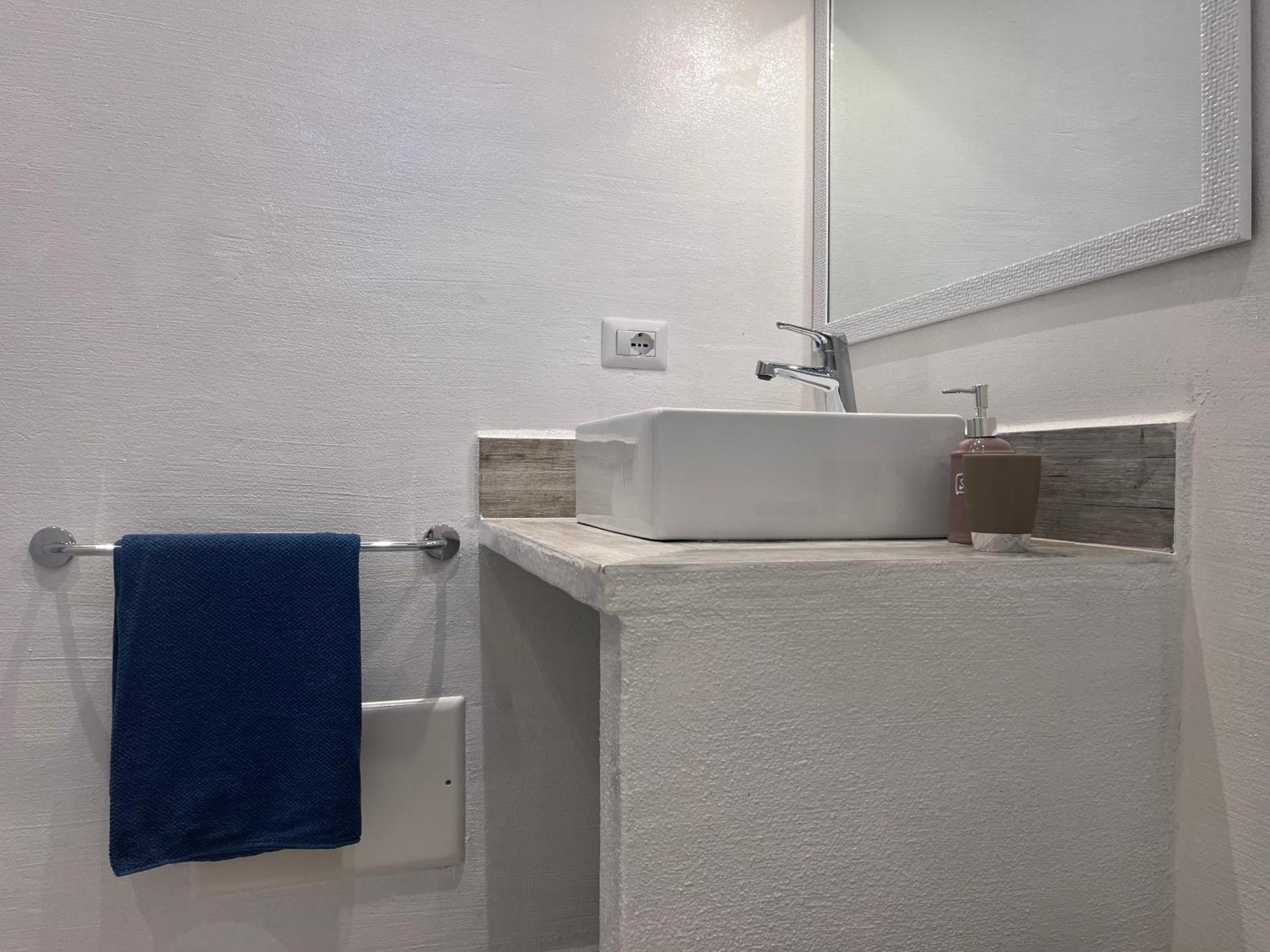 L'Angolo Sul Porto Palau Luaran gambar
